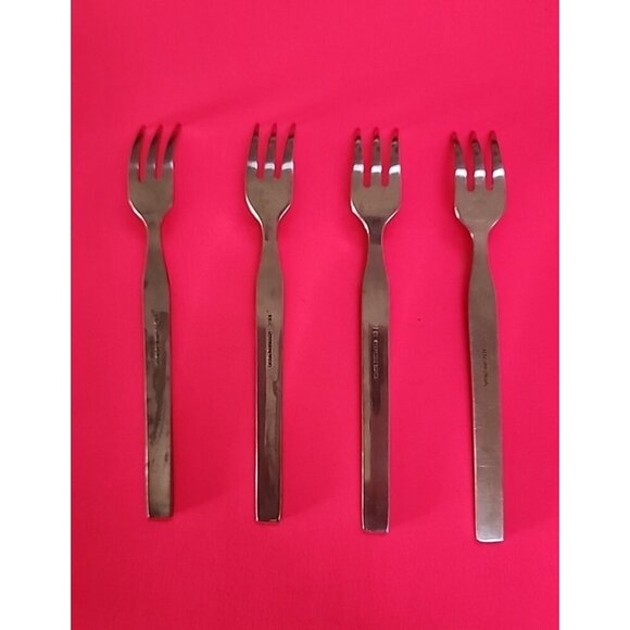 IIC Stainless Steel Imperial International Cutlery 3-Prong Fork Korea Scroll 5." - Picture 3 of 4